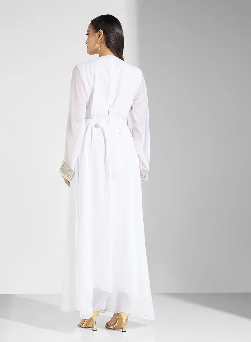 هيا كلوزيت فستان بياقة مربعة بحزام مزخرف - Image 2